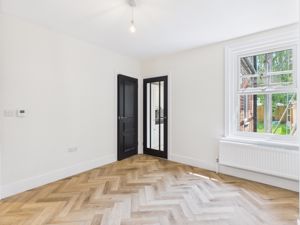 Dining room - click for photo gallery